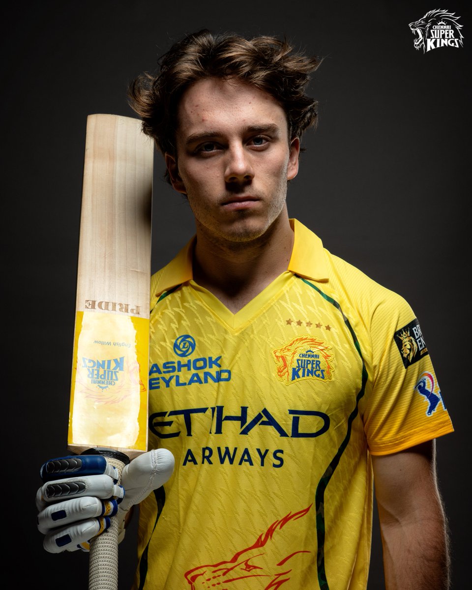 “No, you can’t pose with your bat”
DB: Hold my bat 🗿🔥 

#WhistlePodu #Yellove