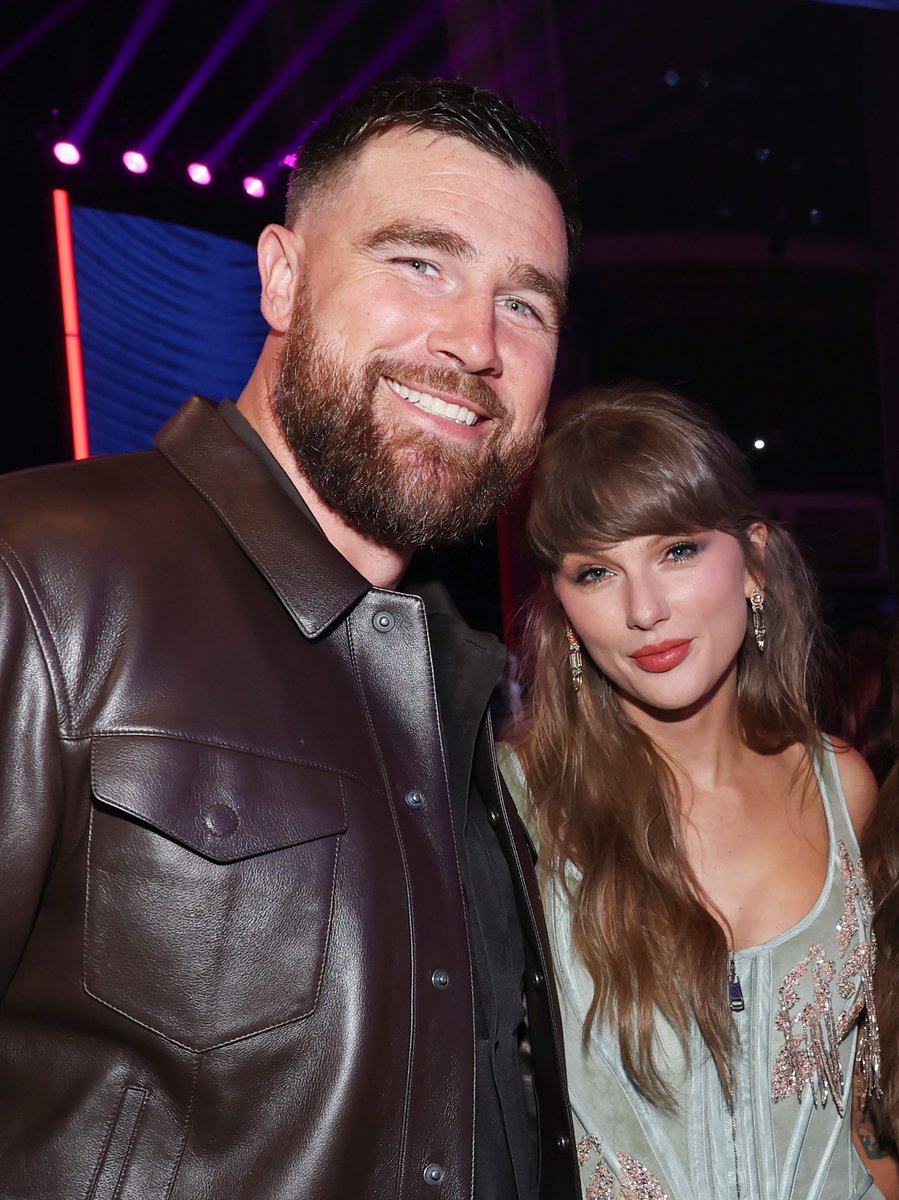 Taylor Swift in 4k tweet media