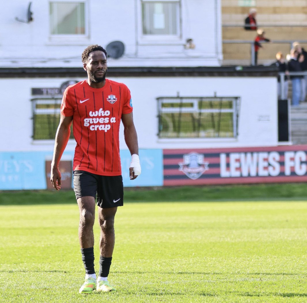 Jack Enkh and Jerry Puemo have returned to The Dripping Pan as the men’s management team targets a strong end to the 2025-26 Isthmian League Premier Division season 🙌

See the link in our bio for the Gaffer’s thoughts on their return ➡️