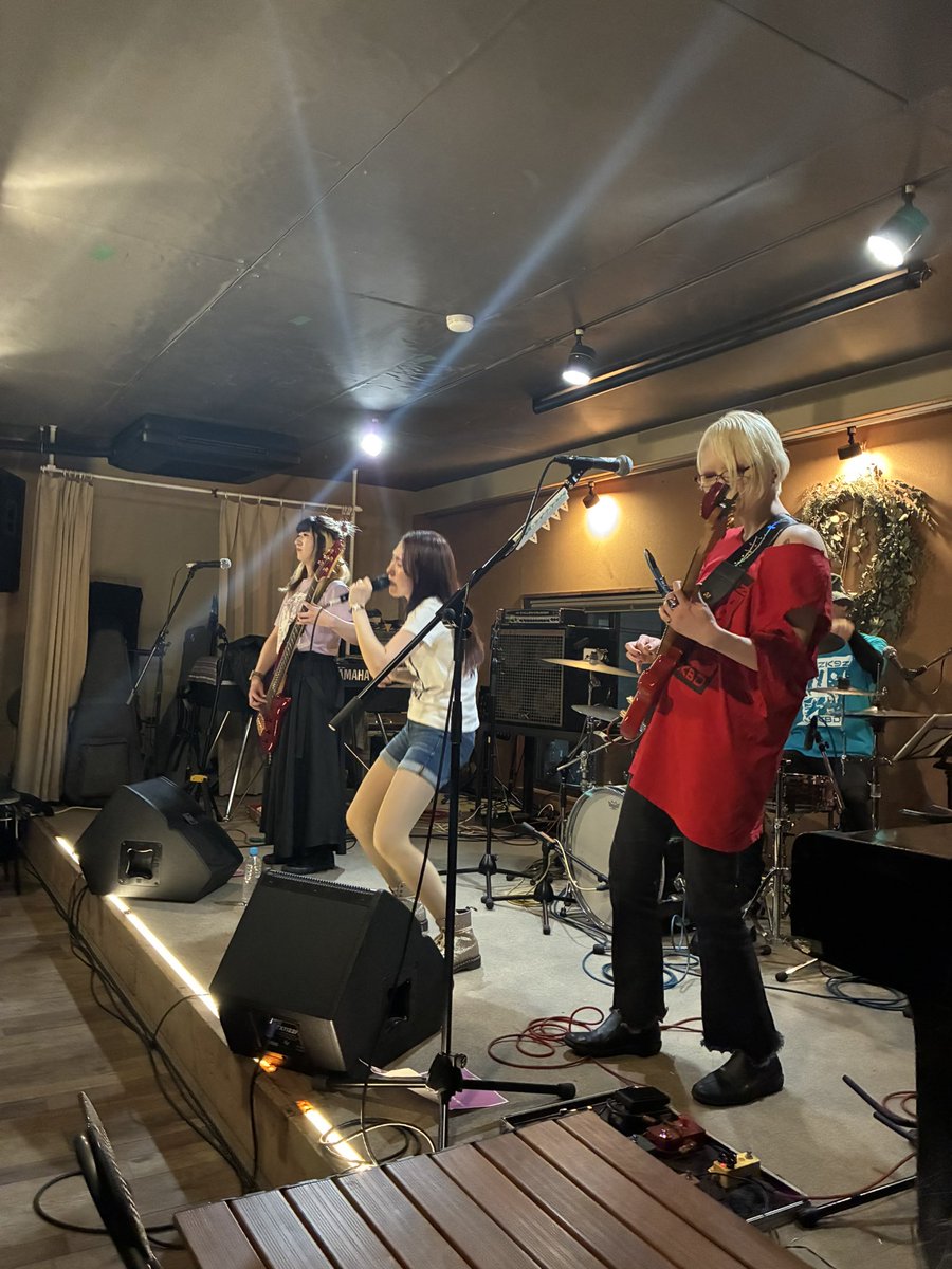 にしやん(ex粉わさび)@ザ・バキュームパックスのベースと歌少々 tweet media