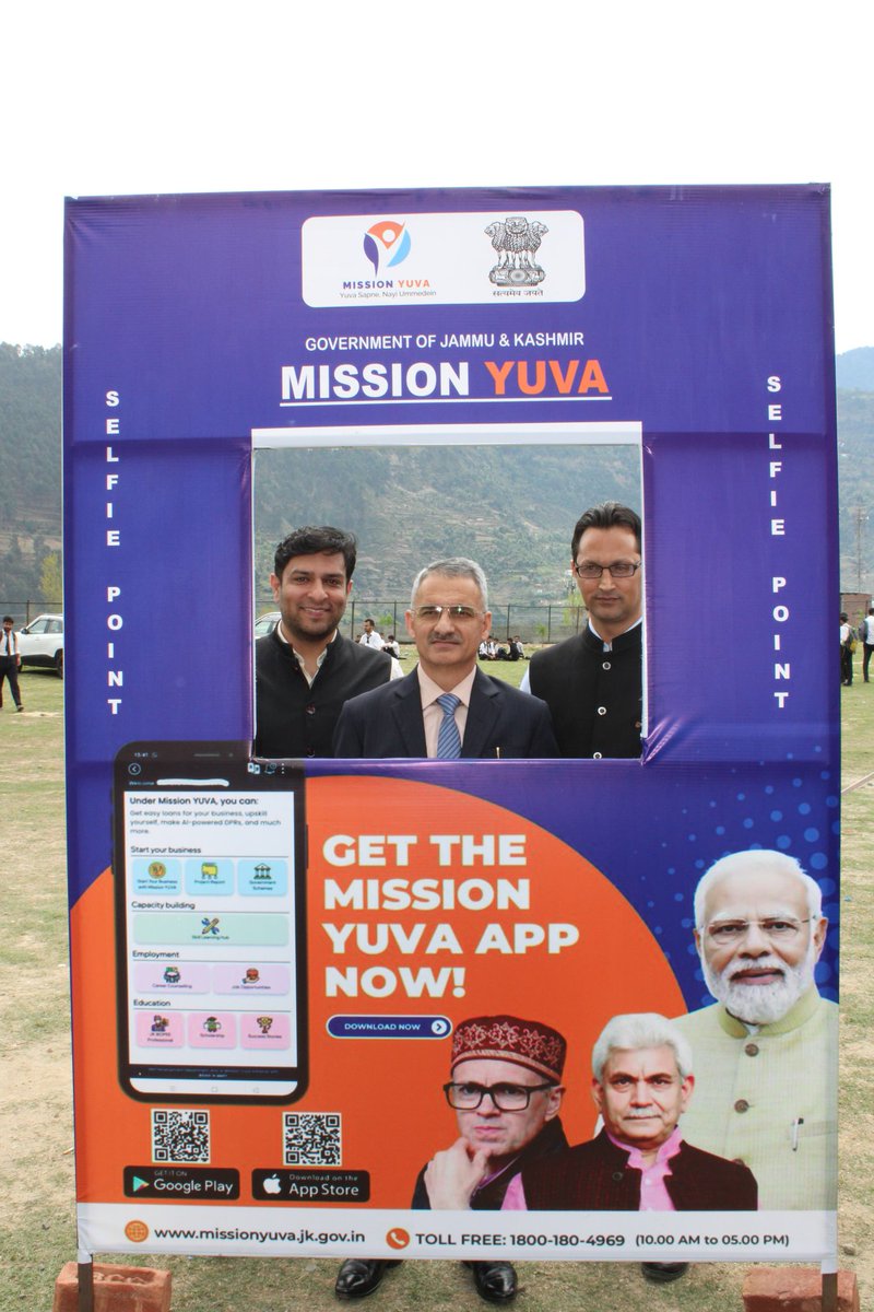CentreDoda's tweet image. Job Fair Mela-cum-Entrepreneurship Programme under Mission YUVA sees massive youth turnout in Doda, with 500+ vacancies offered by top companies and on-spot placements boosting employment &amp;amp; startup opportunities.
#MissionYUVA #JobFair #Doda #Entrepreneurship @diprjk