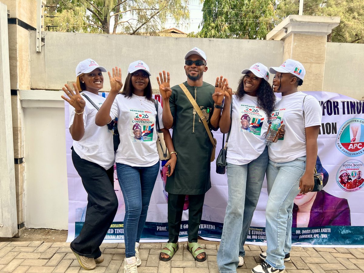 dnalliance01's tweet photo. Yesterday, ahead of the APC National Convention, the leadership of Democracy Network Alliance (DNA) convened a strategic meeting with its affiliated groups, stakeholders, women leaders, students, partners and importantly, citizens actively participating in the democratic process. https://t.co/RETwjyeIKG
