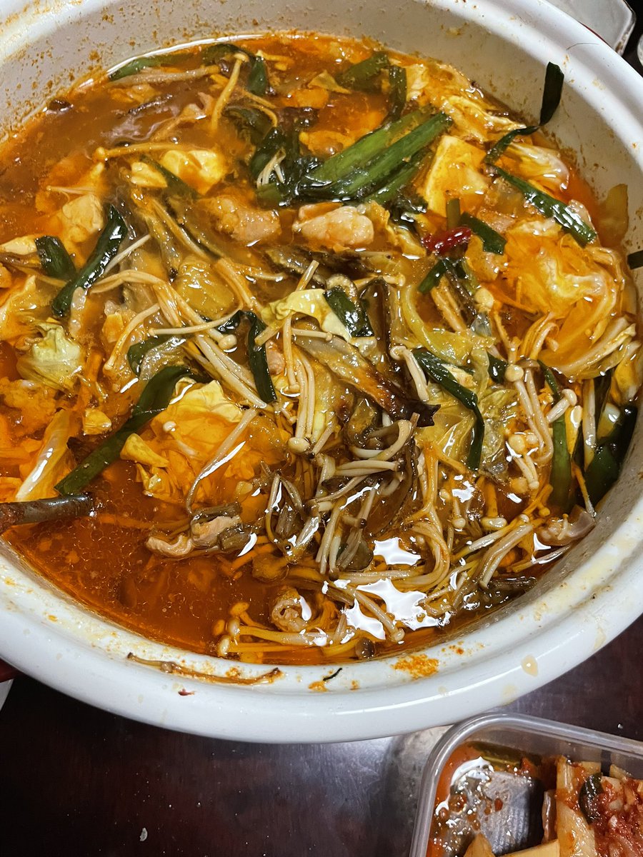 すっぴょ tweet media