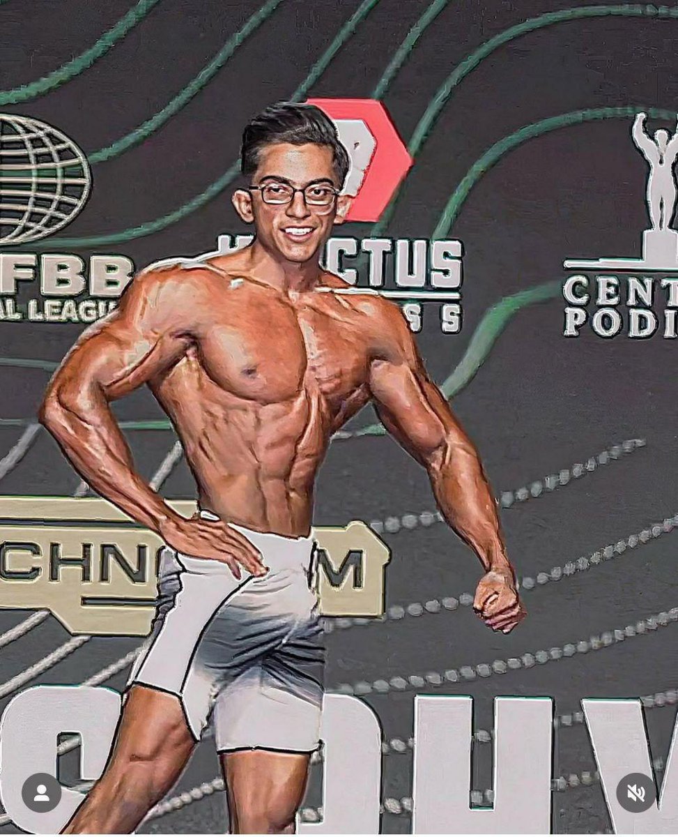 Papi IYKYK 🌚🌝 tweet media