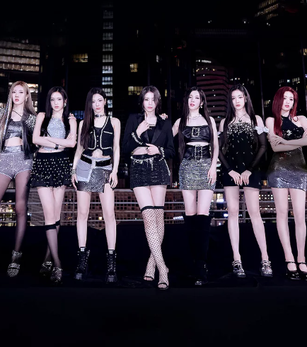 About Music tweet media