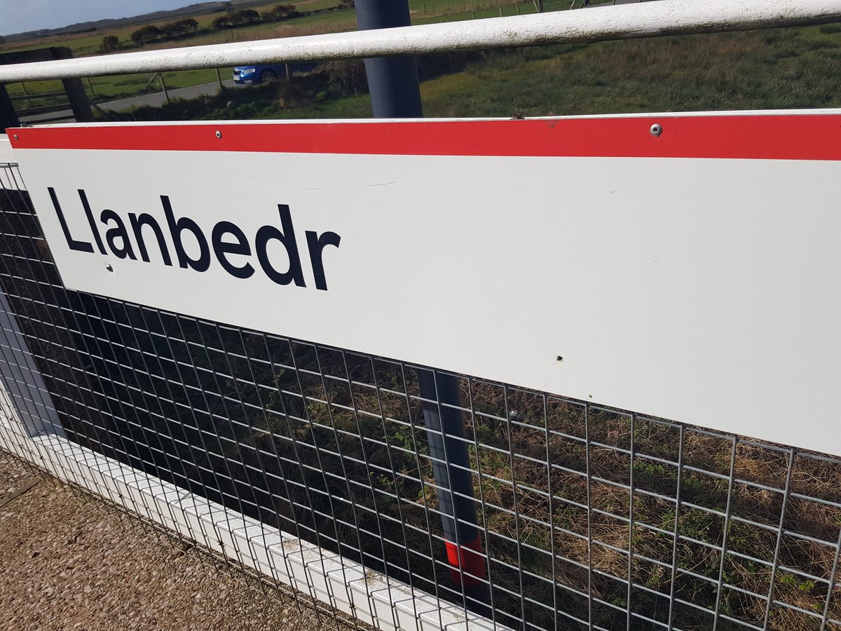Bolloltd's tweet photo. We are in Llanbedr, on the way to spend the day in Shell island. If you are there, then come and say hi to ALeX!
#IAmTrainSafe #didntseeitcoming #railsafe @BTP @tfwrail @NetworkRailWAL https://t.co/NLopLlmc01