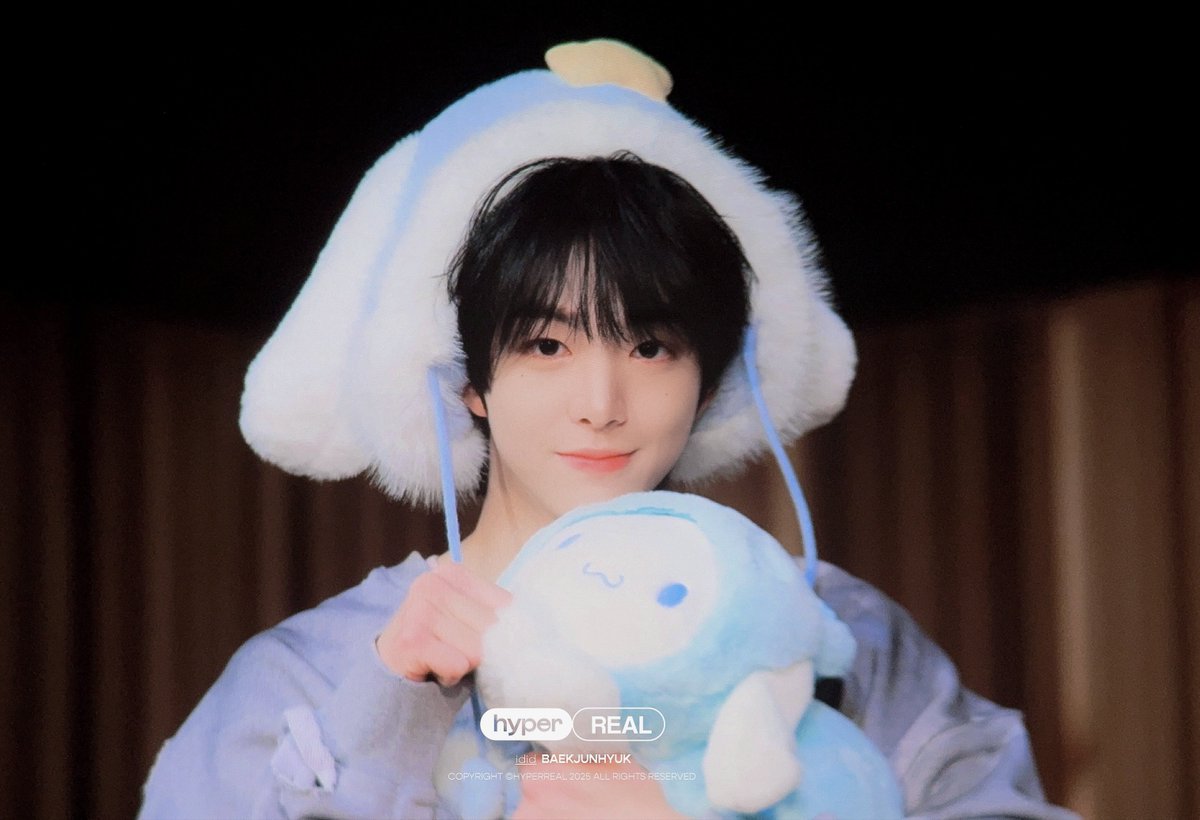 hyperreal tweet media