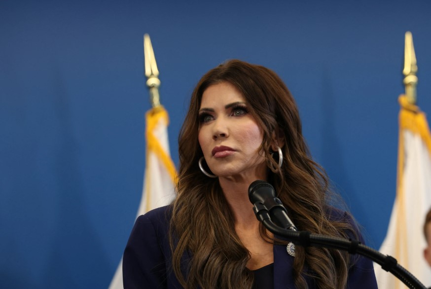 Hazel Moore tweet media