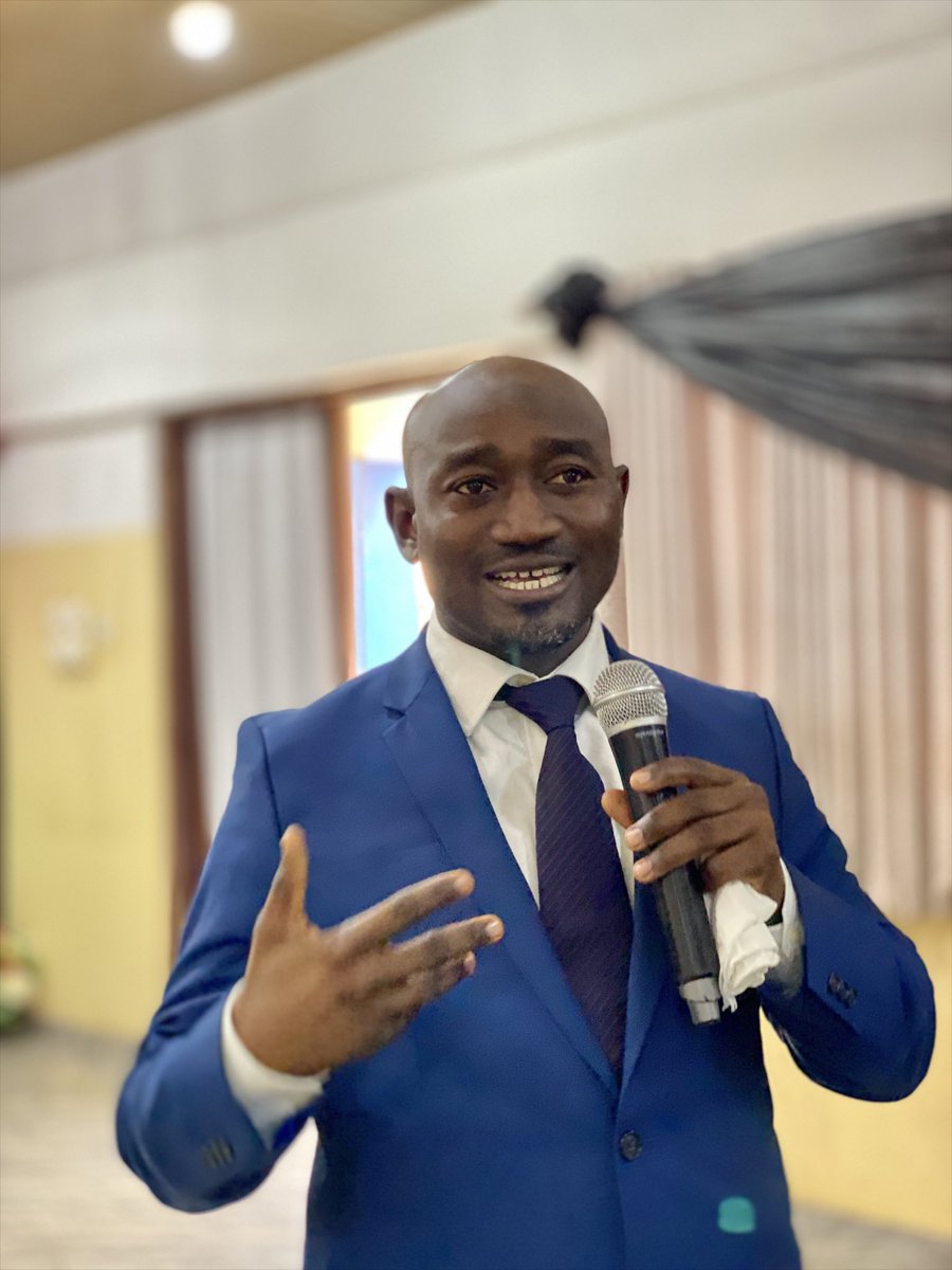teinwiuc's tweet photo. Dr. Hamza Bukari Zakaria- Economic Advisor to the Vice President of Ghana 🇬🇭 joined us during the WIUC TEIN GENERAL MEETING 2026. #teinwiuc #wisconsin #24houreconomy #fypage #TEINWIUC https://t.co/cwdUNEcLaA