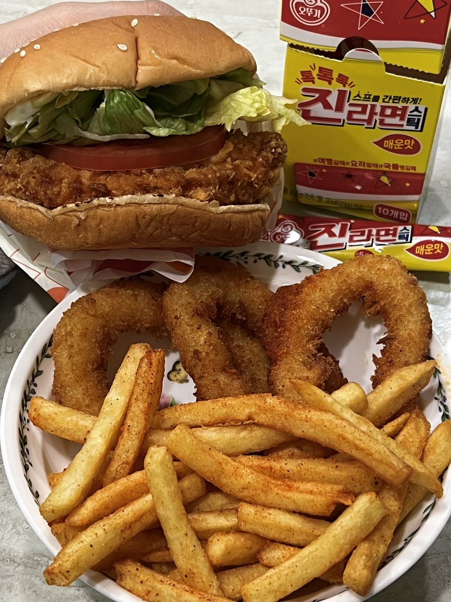 밥랭이 tweet media