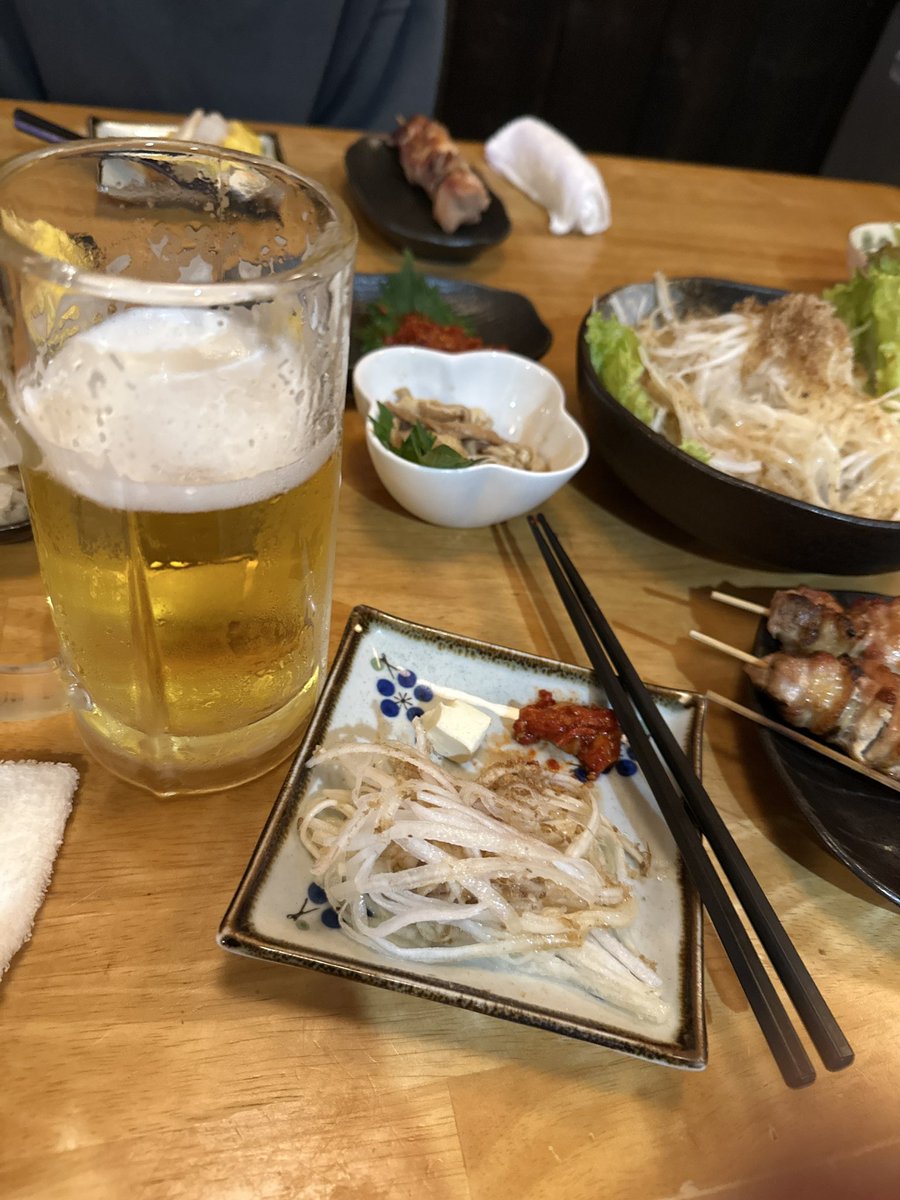 Kbdng23's tweet photo. 週末なので🍶
めちゃ食べかけ https://t.co/jTwN6LBhry