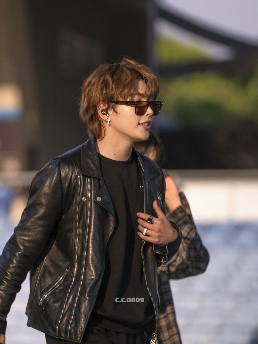 lin || where is Asia? tweet media