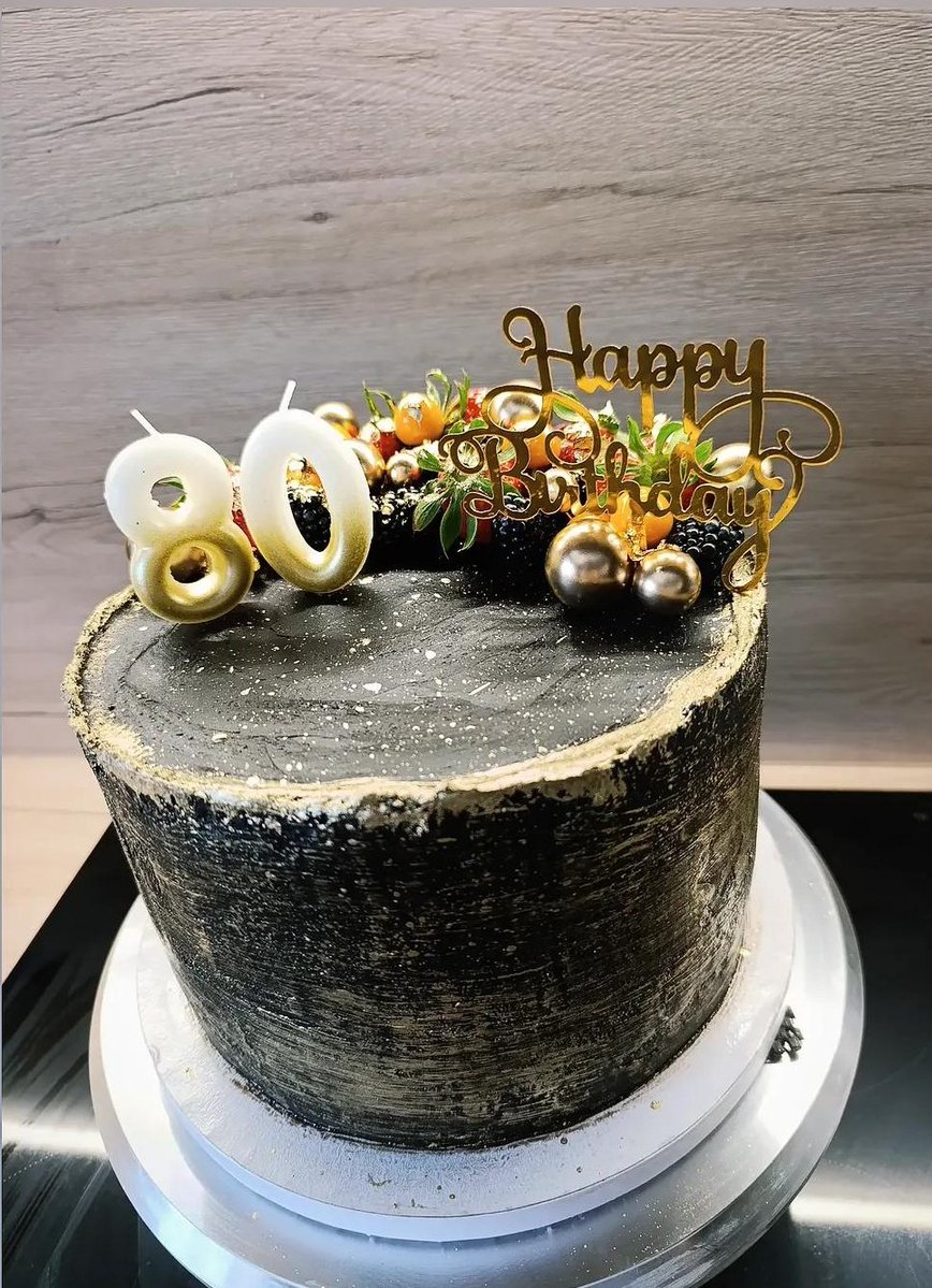 Lucie 🖤 tweet media