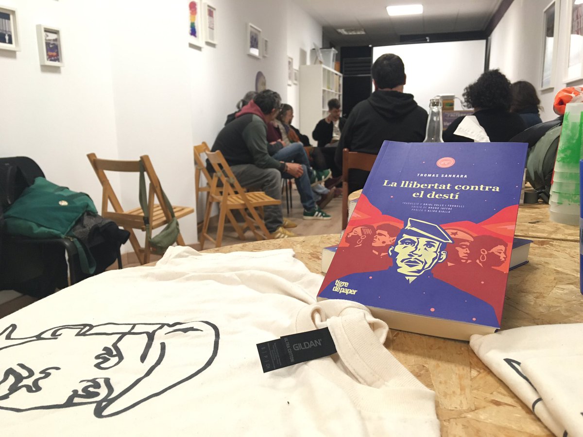 La Llançadora tweet media