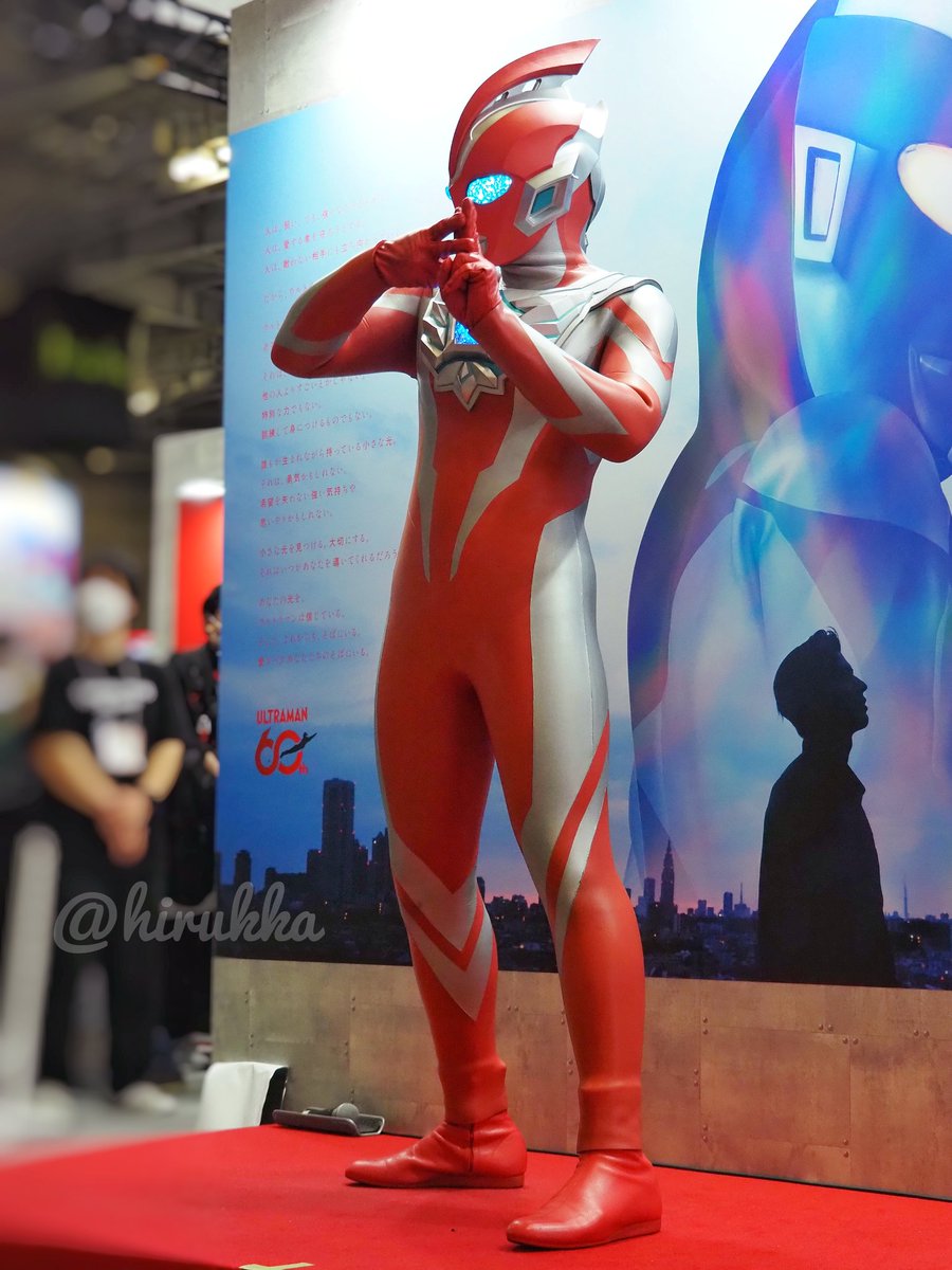 260328 

これはずっと観測隊員路線で行ってたはずのオメガの急なハッシュタグポーズ
もう、₹˝ｬʓだよ、それは

#ウルトラマン60周年
#AnimeJapan
#ウルトラマンオメガ