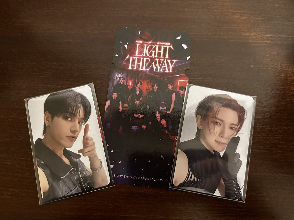 お久しぶりのVR。
やっぱり近かった🤭なんだか久しぶりな感じして凝視出来なかったよん。でもまた見られて良かった♡

ヨサンをミンギに変えてくれる方募集します。

#ATEEZ交換