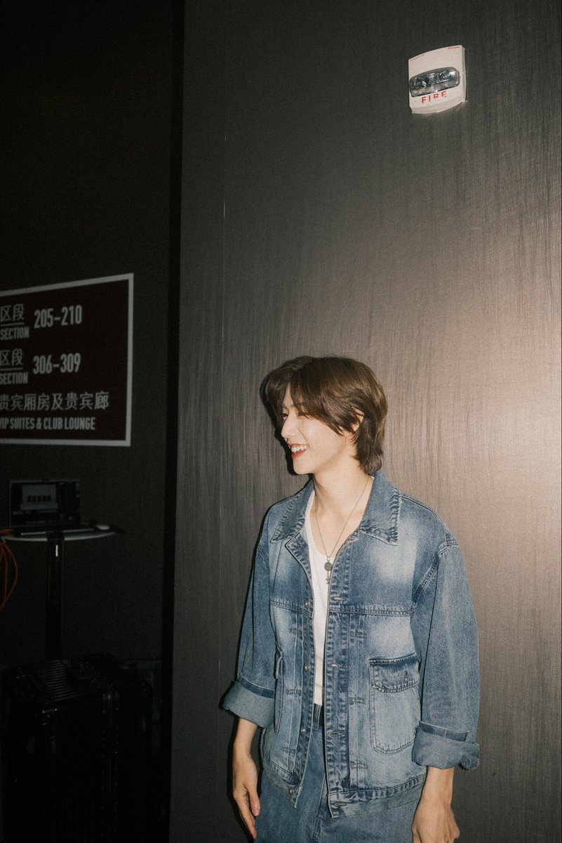 Mark Tuan Official tweet media