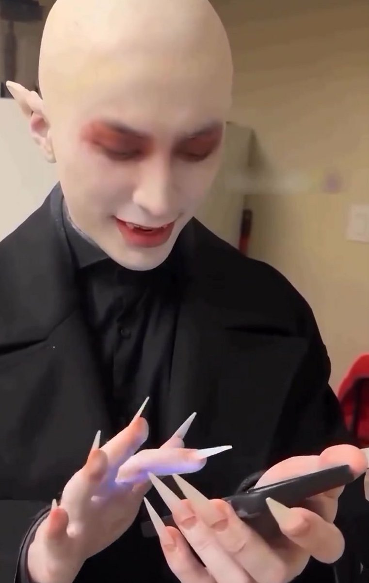 Zabela com S tweet media