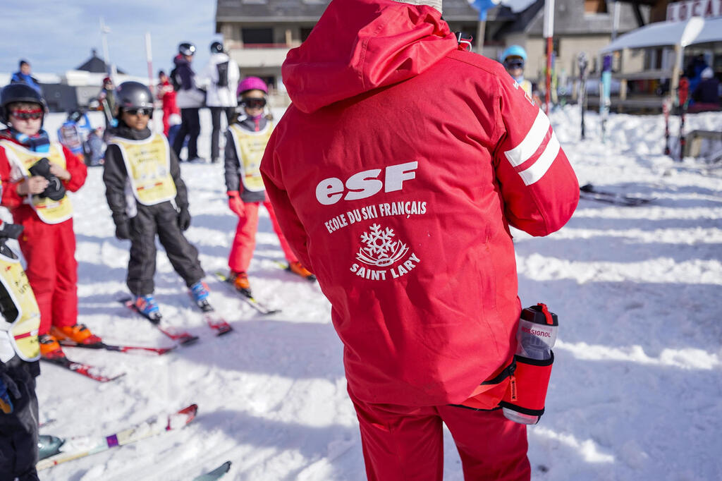 LexiKJuridiK's tweet photo. Concurrence : le Syndicat national des moniteurs du ski français écope d'une amende de 3,4 millions d'euros https://t.co/LyYhujeCv1 https://t.co/wXsdxmf1Tt
