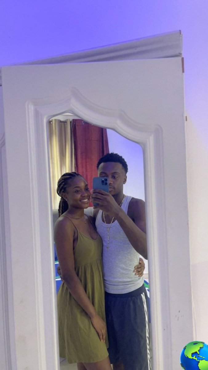 Black Stiches 🕸️ tweet media