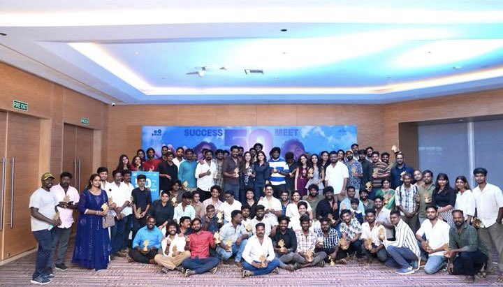 soundaryaarajni's tweet image. My Family ❤️❤️❤️🙏🏻🙏🏻🙏🏻😇😇😇

So grateful and thankful for all the love ❤️
Celebrating 50 days of #withlove 

Truly excited for what’s coming next from us to all of you 😊😇💪🏻🙏🏻❤️ @mageshraj