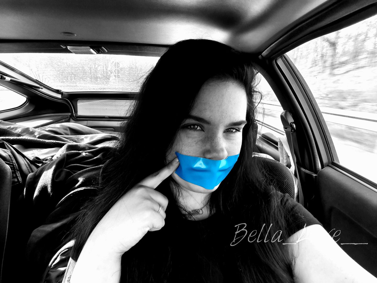 Bella_Love_20's tweet photo. On my way with @ragnar_raven_ to a great Weekend full of Shootings with @Tom_PHoToToM and much stuff from @Stahl_Meister 

#tapegag #cutegirl #damselindistress #ropebunny #shootingtime #tapegagged #kinkfluencer #bondageisfashion https://t.co/sWXAAgxanv