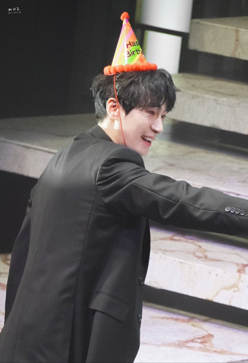 🅼🅷🆉 tweet media