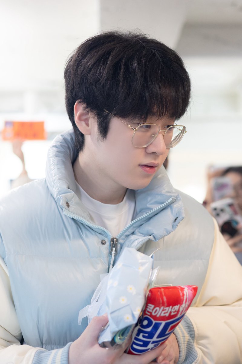 연채¹⁰ tweet media