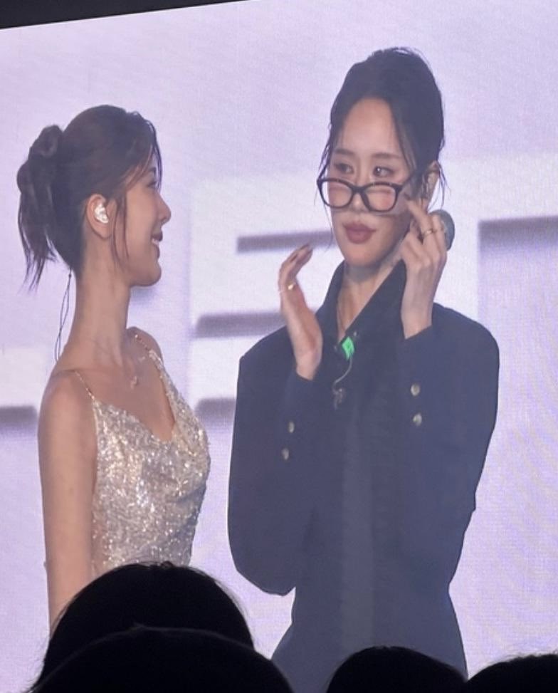 mallow🍫 tweet media