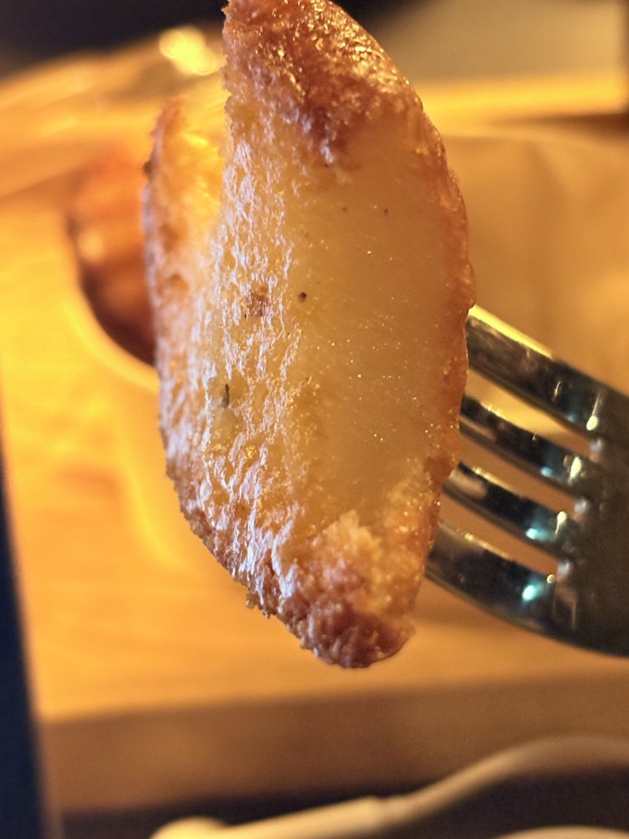 ๐๐๐๐ tweet media