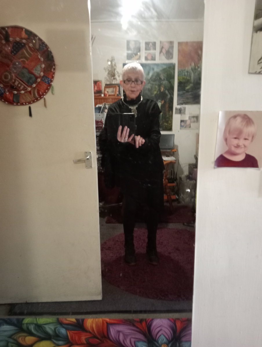 janet gardner & chums tweet media