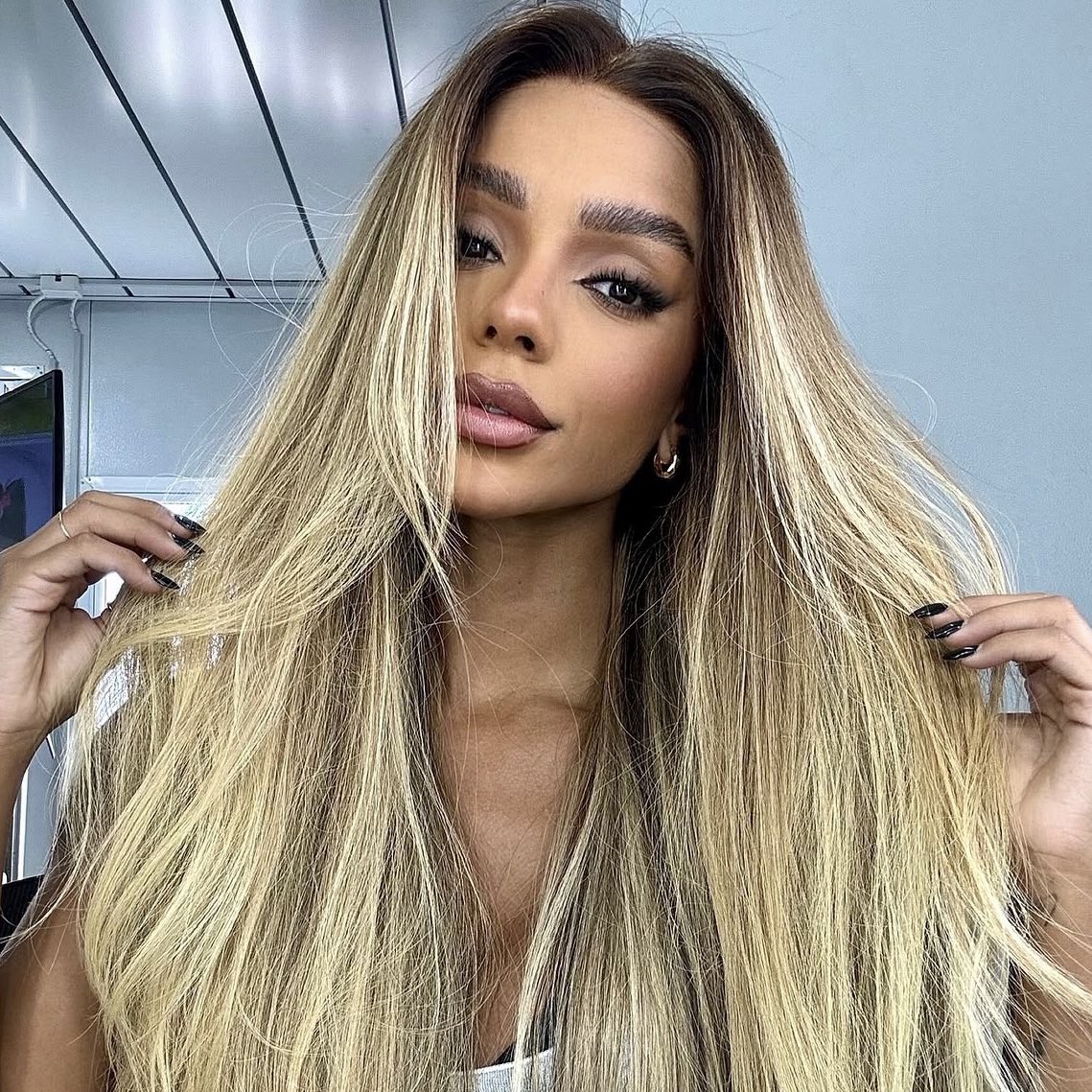 Central Reality tweet media