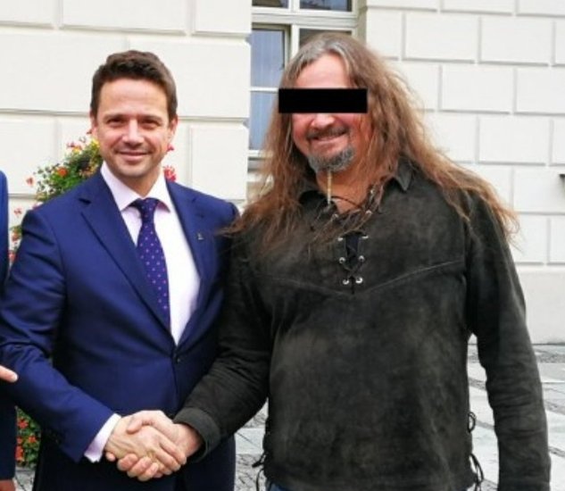 Konrad Best 🇵🇱 #BabiesLivesMatter tweet media