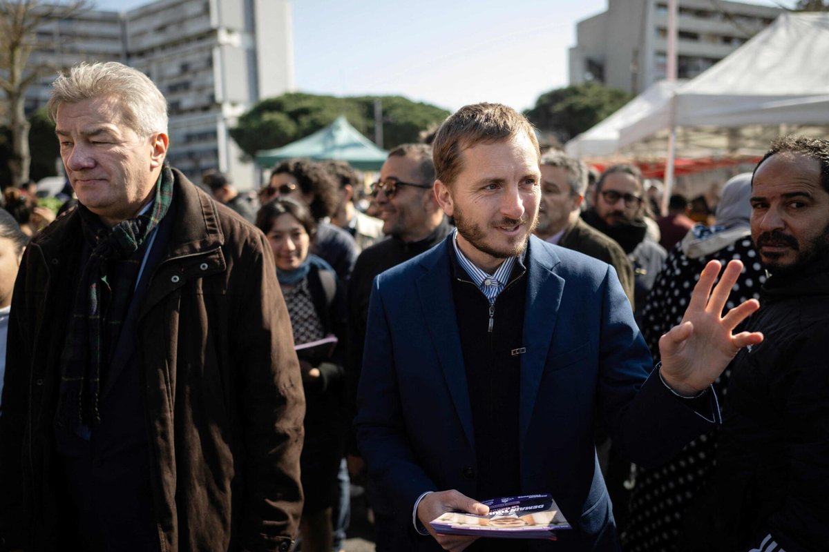 Le Parisien tweet media