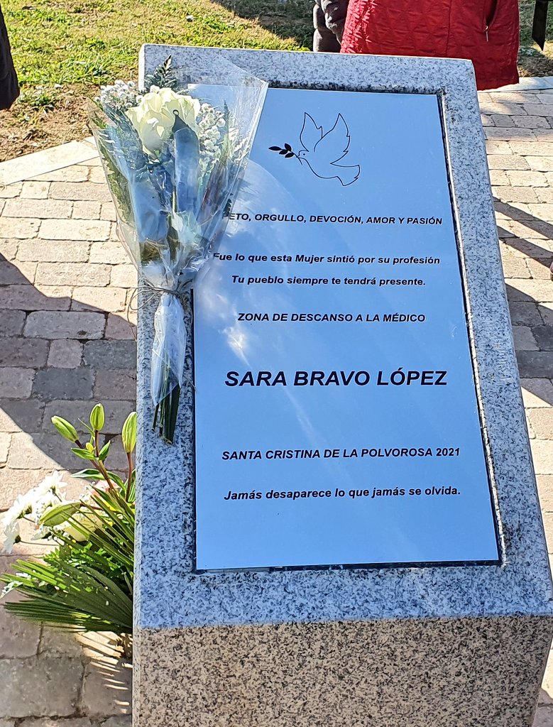 nachorosell's tweet image. Hoy #28Marzo es día de recuerdo y homenaje a todos los sanitarios fallecidos en la #pandemia #COVID, por iniciativa que impulsó @JuanSimo_SDyAP

Es la fecha en que murió en 2020 #SaraBravo, la médica más joven (28 años) de los fallecidos: "Jamás desaparece lo que jamás se olvida"