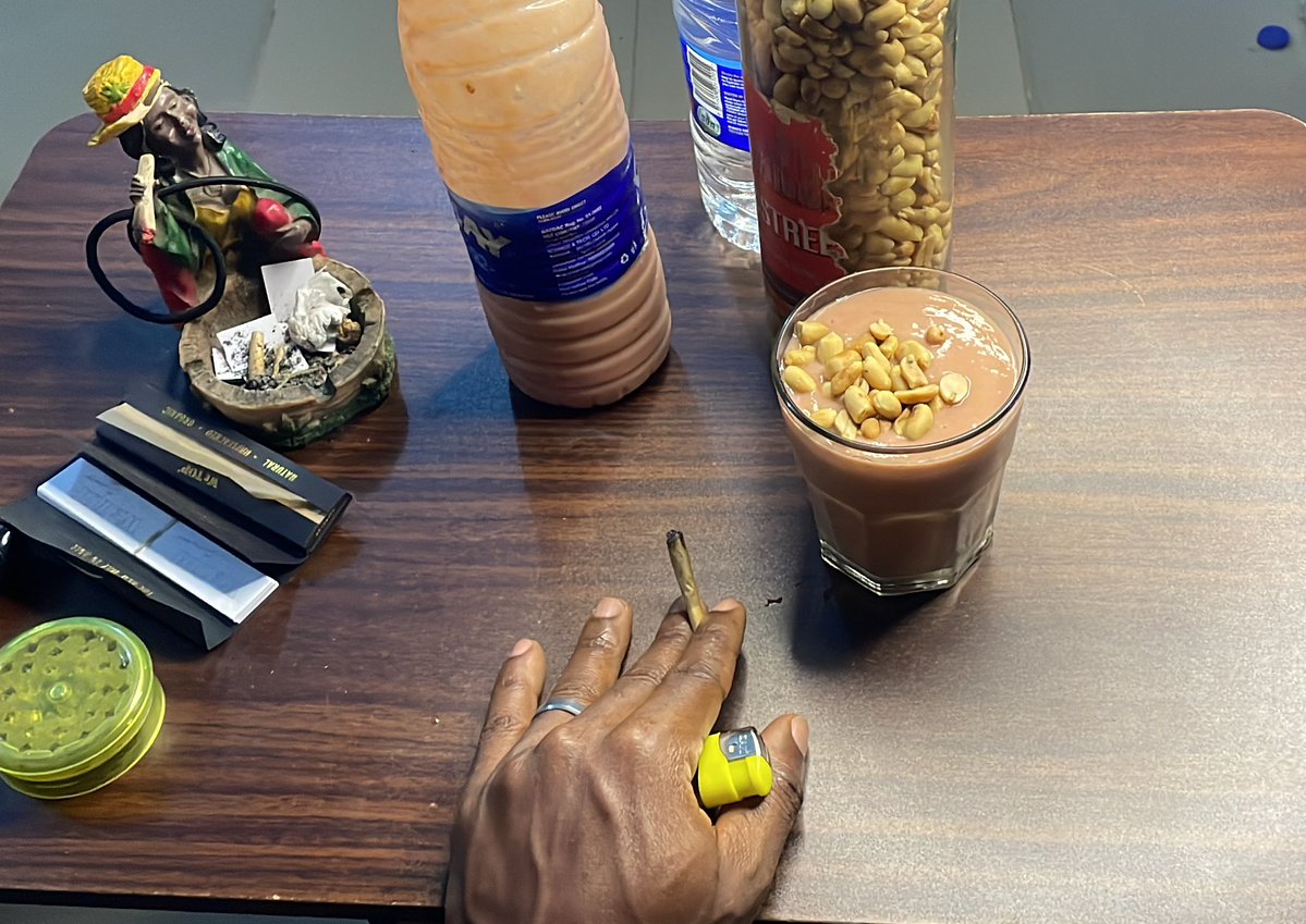 a meek thug tweet media