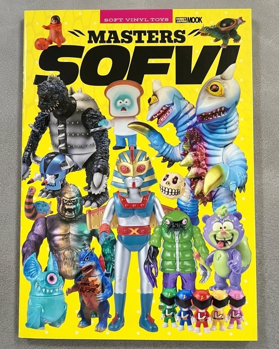 noronori_'s tweet photo. やっと落ちついたので 昨日届いたやつ👾
1ページ1ページ激濃ゆ
イカツい。かっこよ。かわよ🤗
ほんとに あれも欲しい これも欲しいもっと欲しい もっともっと欲しい
#ソフビ本
#MASTERSSOFVI
#HOBBYJAPANMOOK https://t.co/UPqqjHyCKy