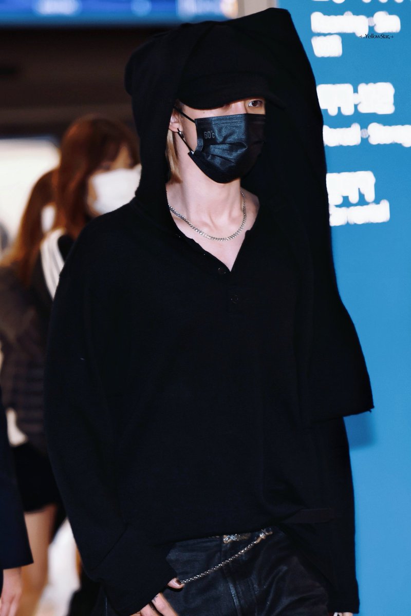 _YellowStar tweet media