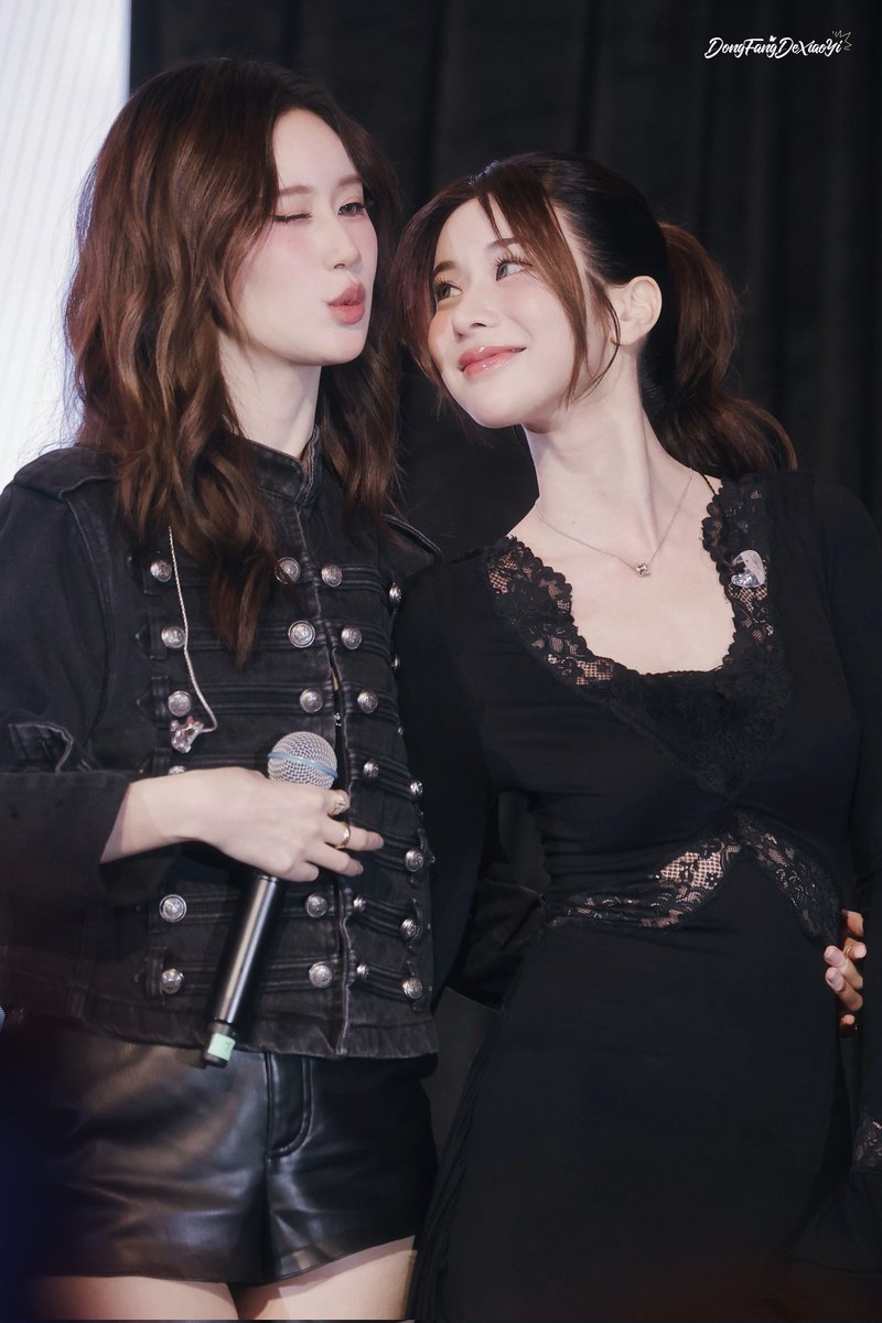 eastern0122's tweet image. 260328 😘😘
@janeeeyeh
@Kaosupassara9

#KaojanejanekaoFMinMacau
#เก้าเจนเจนเก้า
#KaoJaneJaneKao