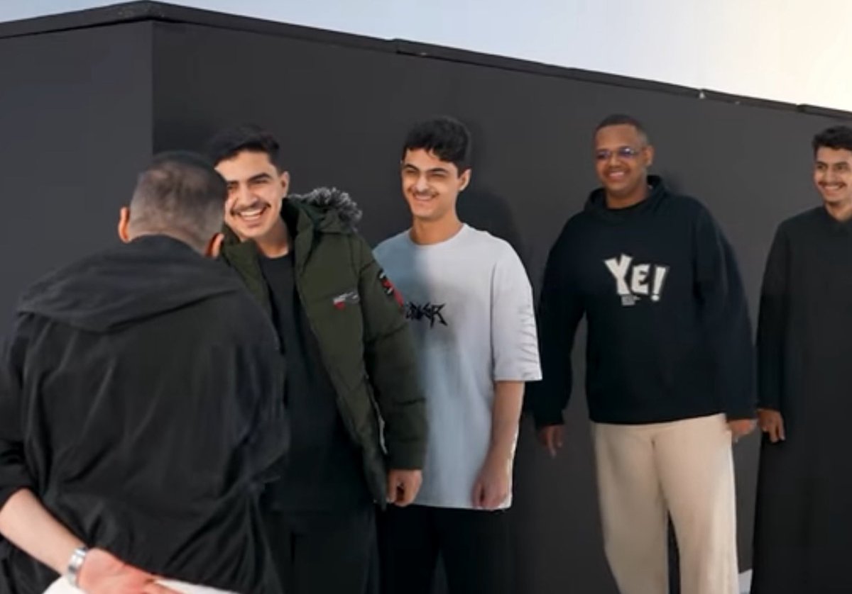 𝐋𝐈𝐘𝐀 | ليا tweet media