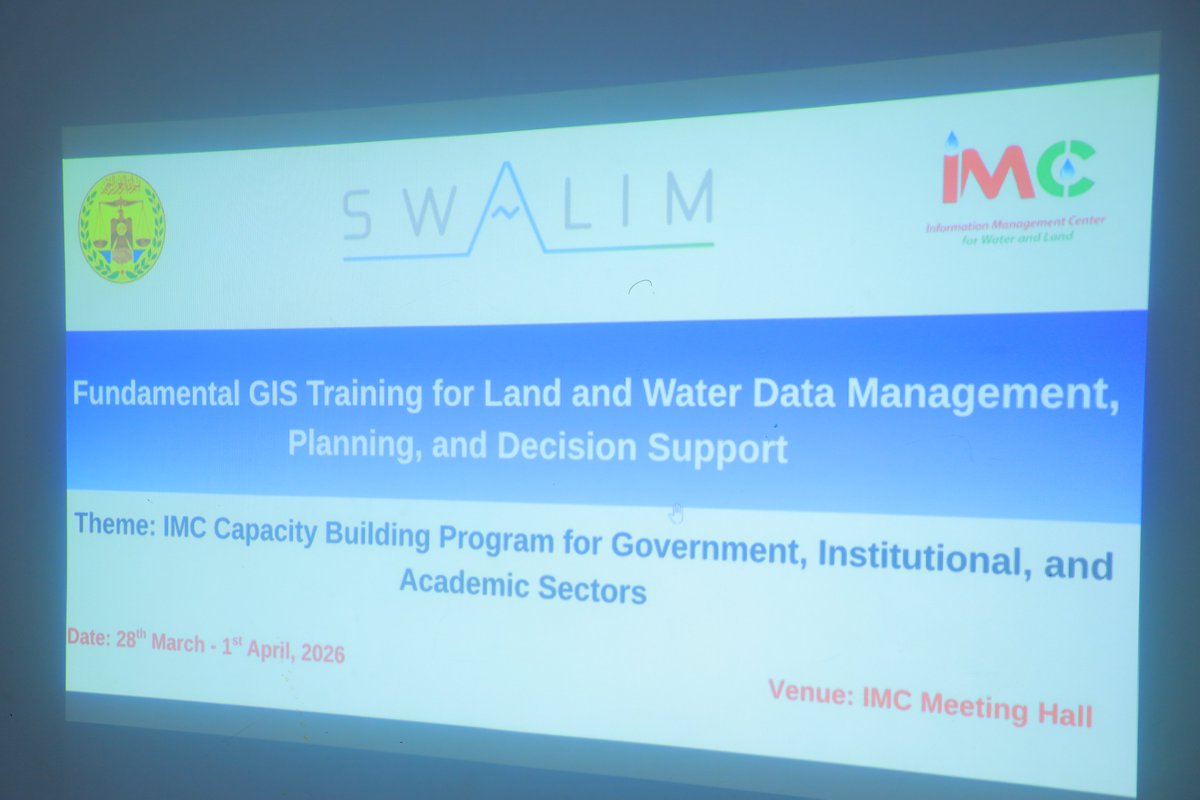 imcsomaliland's tweet photo. 📍 Today marked the official opening of IMC’s Fundamental GIS Training Program.

The training brings together participants from government, institutional, and academic sectors to strengthen GIS, QGIS, and spatial data skills for planning and decision support. https://t.co/VuNQ5ju49r