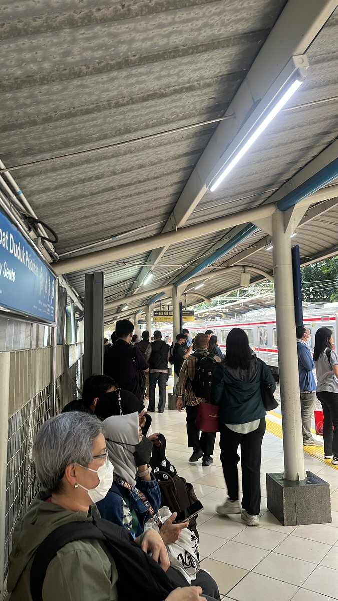 aaron🐝 tweet media