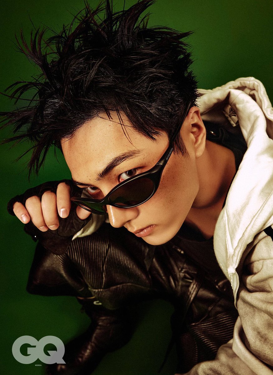 ๐๐๐๐ tweet media