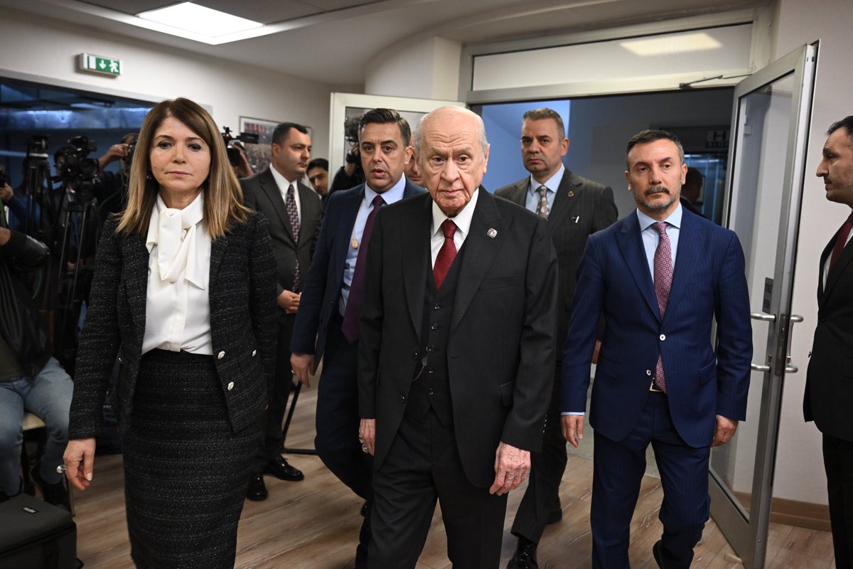 MehmetTaytakMHP's tweet photo. Genel Başkanımız 
Sayın Devlet BAHÇELİ Beyefendi, Siyaset ve Liderlik Okulu’nun 23. Dönem Eğitim ve Öğretim Yılı açılışını gerçekleştirdi. https://t.co/a92Y9lPtcm