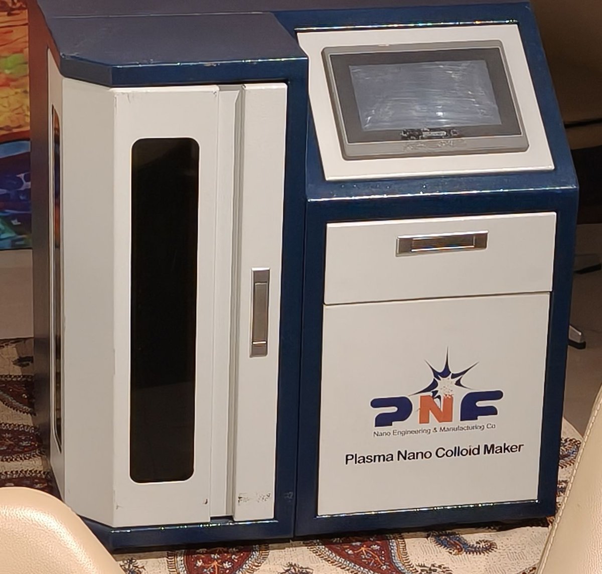 Vaxed&Taxed Lloyd tweet media