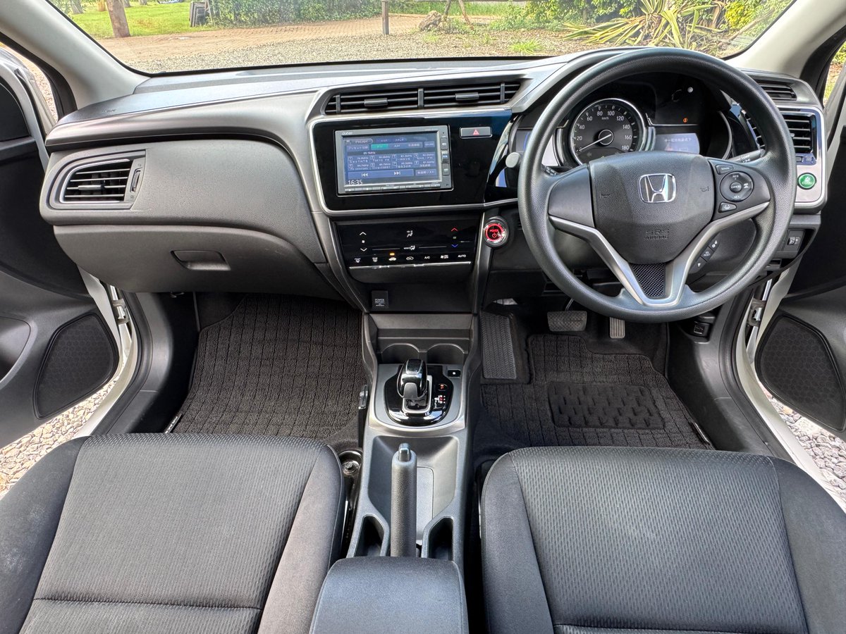 EnvogueAuto's tweet photo. For locally available stock, we have this delightful Honda Grace. Also known as Honda Ballade in some other markets. The Pope rode in one in Nairobi when he visited Kenya in 2015. For this specific one, it's a 2018 with 46,000kms. Selling for 1,750,000/- https://t.co/3iKnleSmPl