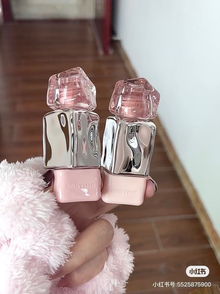 อเวจีสีชมพู tweet media