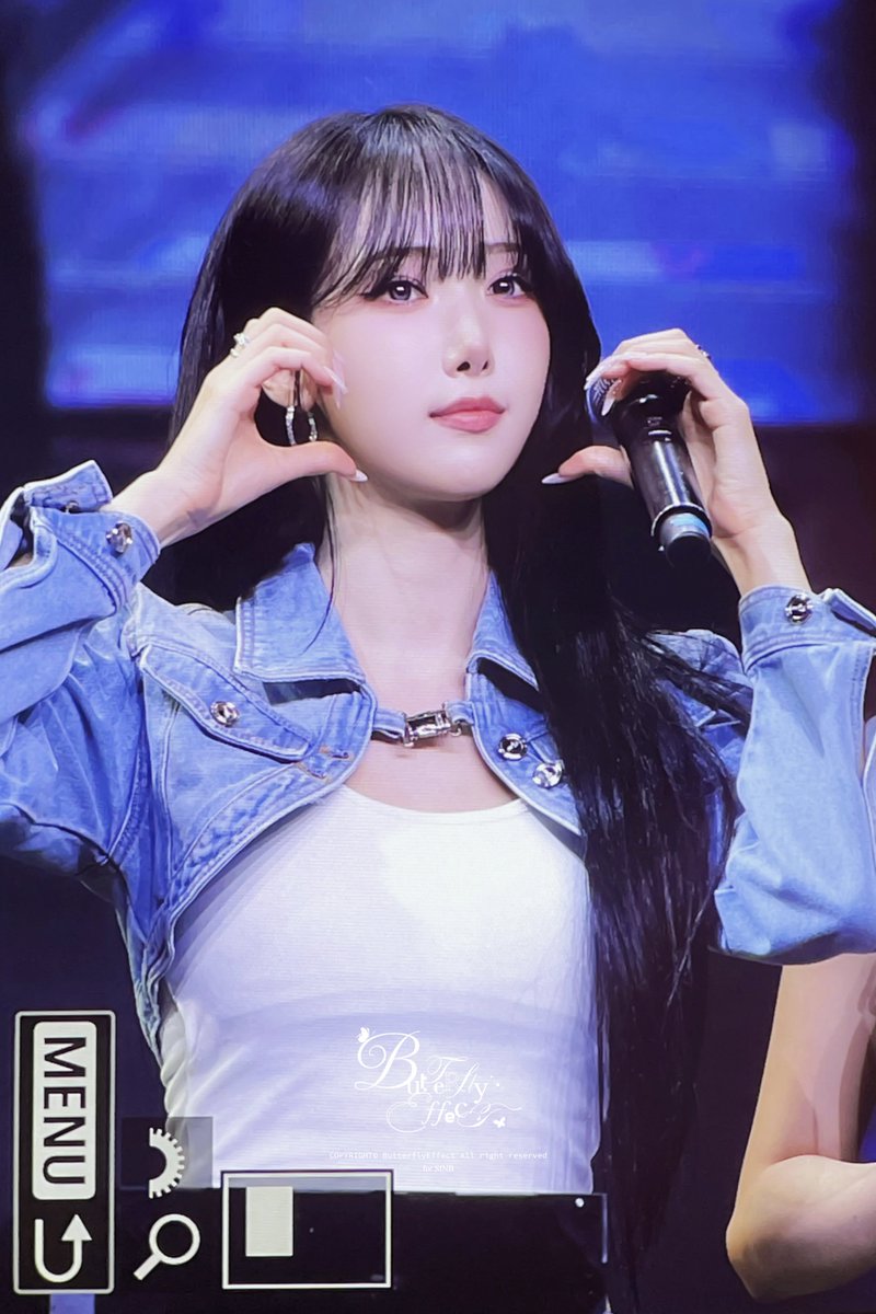 Butterf_yEffect's tweet image. 260328 항저우 팬미팅

#신비 #비비지 #SINB #VIVIZ