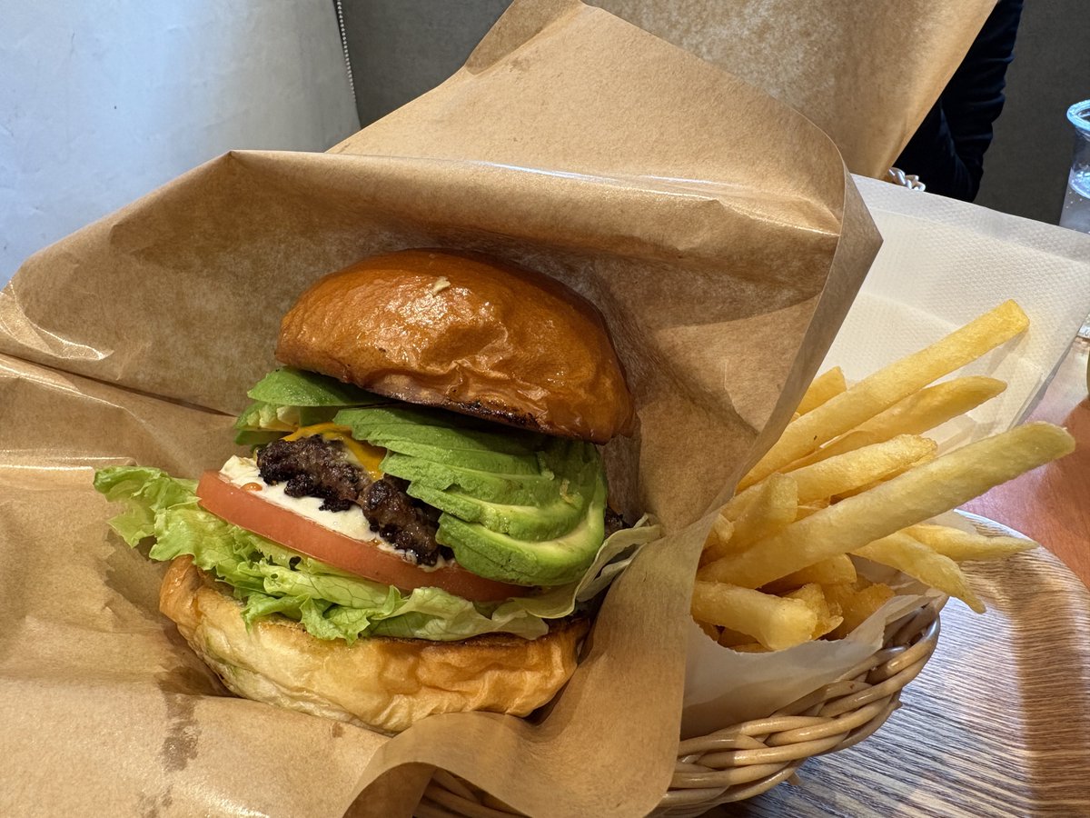 てらフリート tweet media