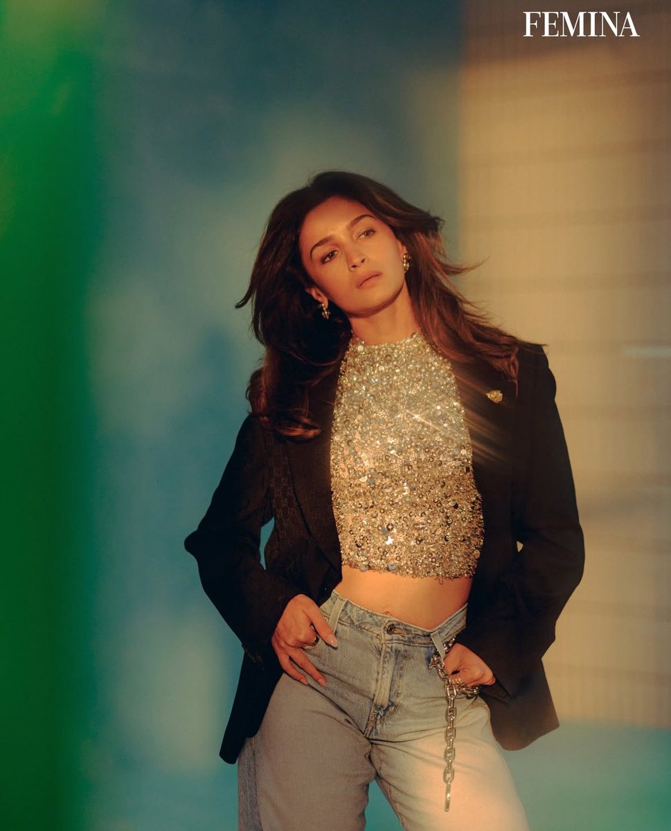 hourly Alia tweet media